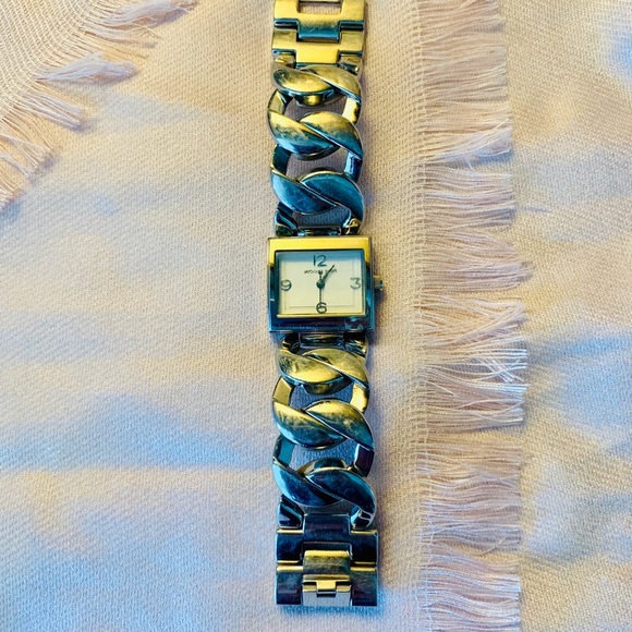 Michael Kors Watch—tiny wrist!! 🤗 - Picture 2 of 8